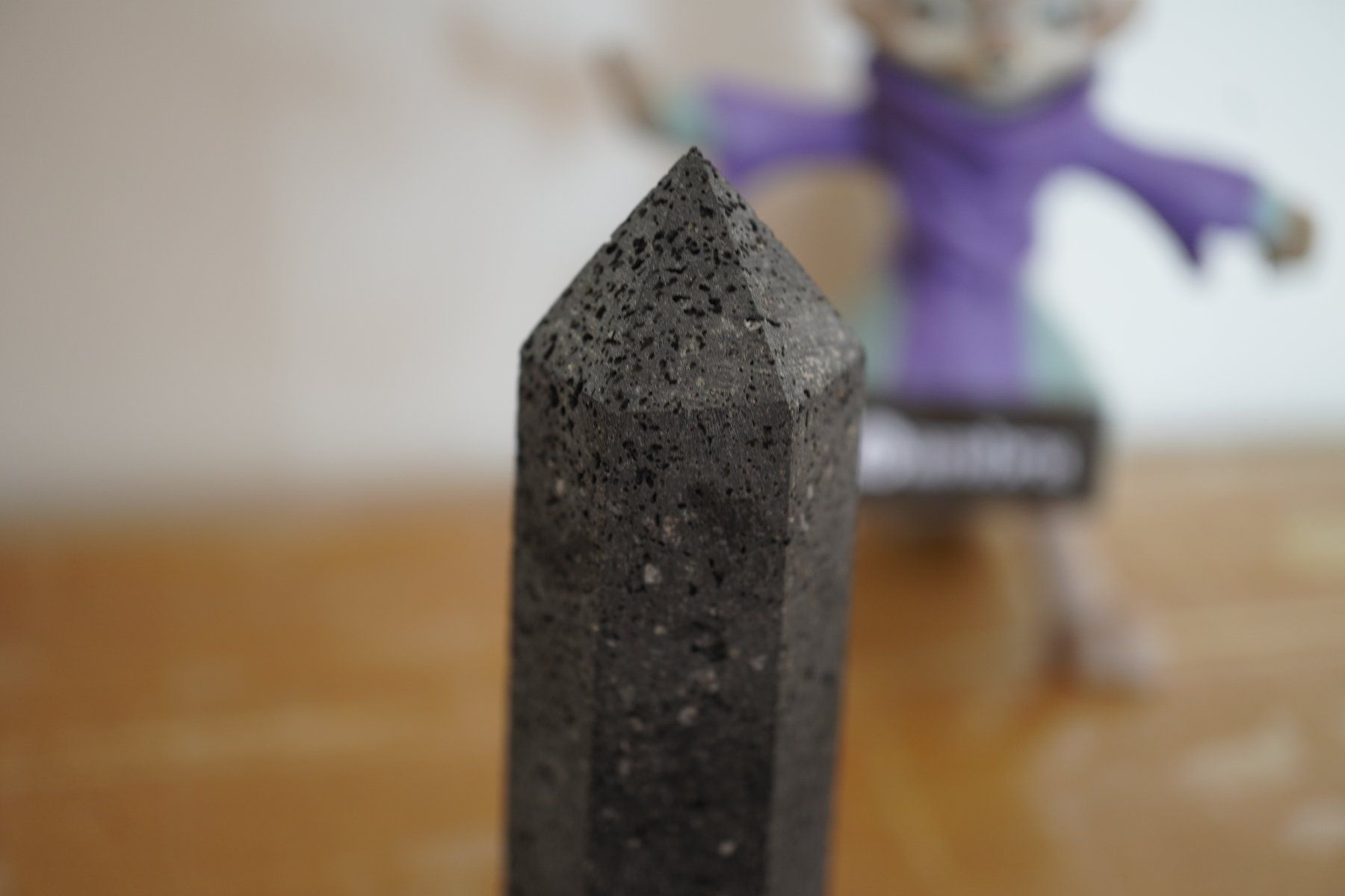 Minerali & Pietre curative: Lava       Spitze   Spanien      9 cm x  2.5 cm – Nuovo e nell'imballaggio originale da Eschenbach SG venduto da topstone 5