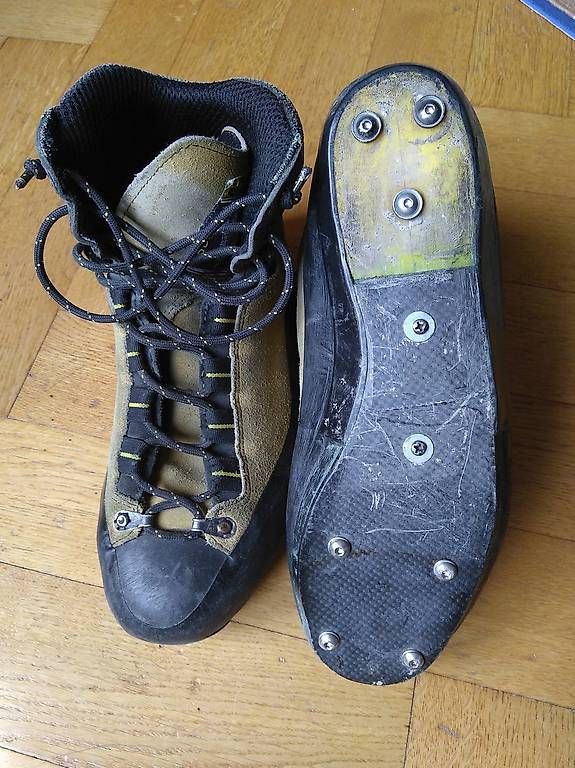 Damenschuhe: Chaussures fruit boots artisanales dry tooling avec crampons – Gebraucht aus Genève von sphakka 1