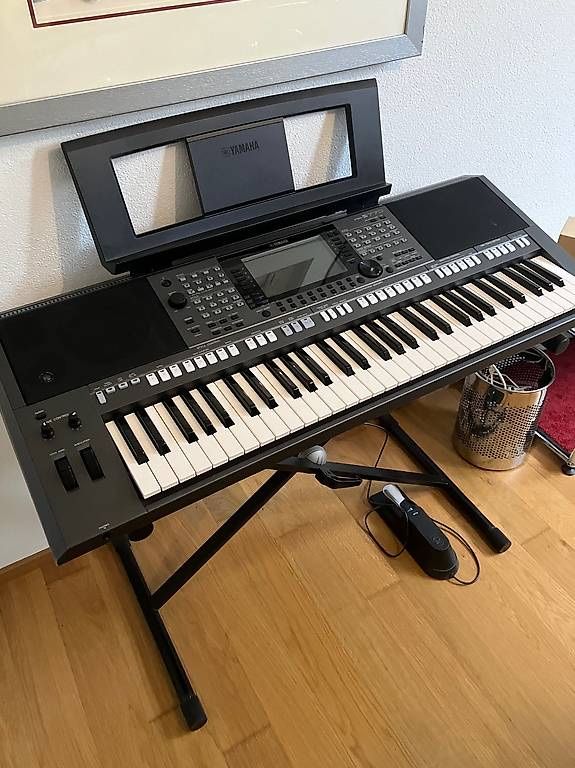 Yamaha Strumenti musicali: Keyboard Yamaha psr s 770 – Nuovo (secondo la descrizione) da Solothurn venduto da abr_7m9s 2