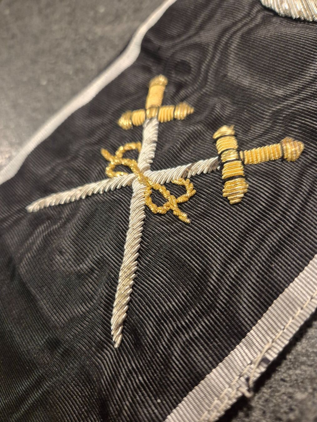 Uniformen: Franc-Maçonnerie C.K.H. 30 Croix – Gebraucht aus Essertes von onezoneplay 1
