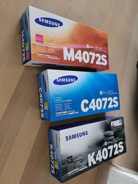 Samsung Cartucce per stampanti & toner: Samsung 3 Laserdruckerpatronen – Usato da Oberuzwil venduto da rtr_wp6m
