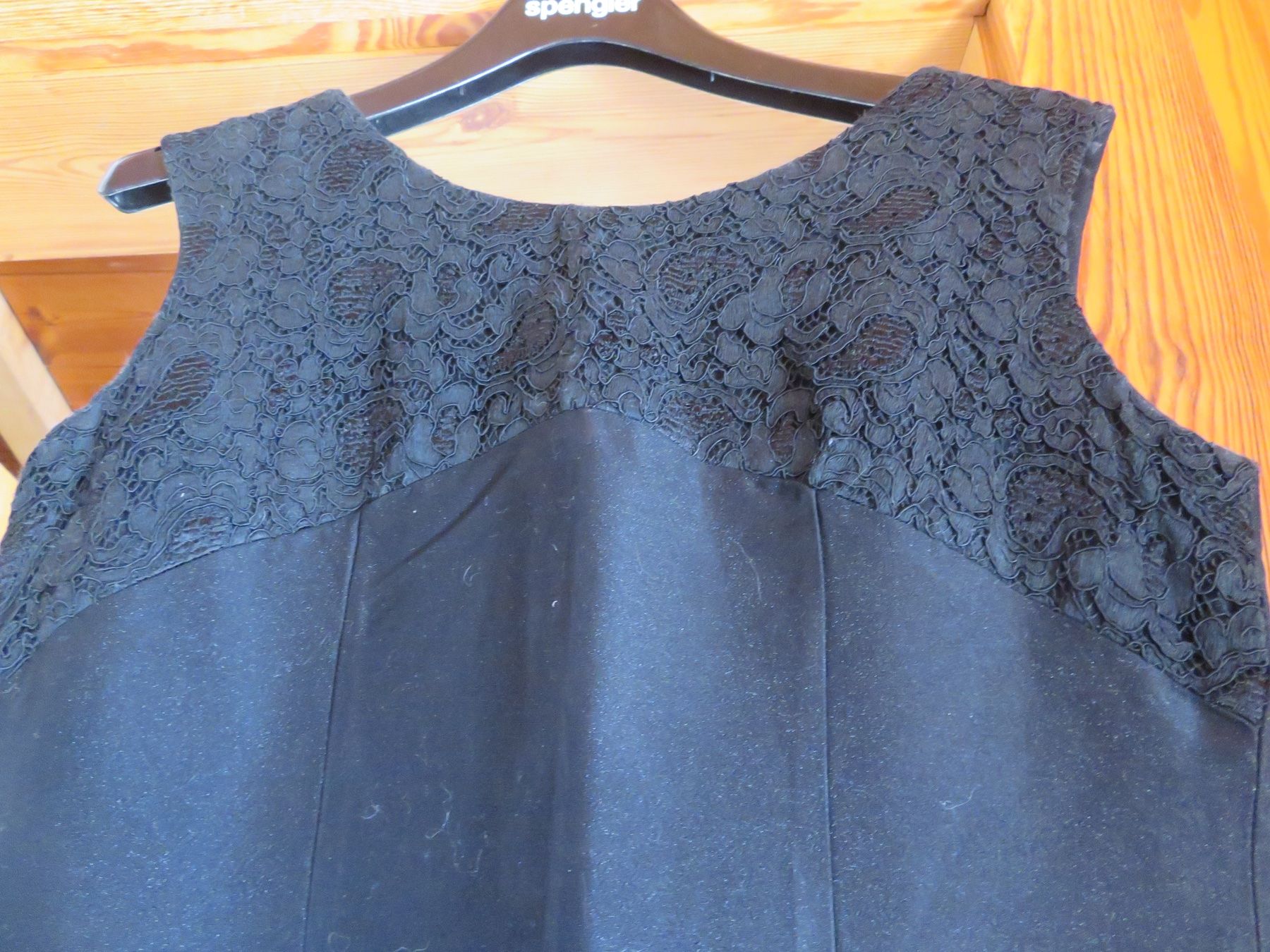 Vestiti: Ärmelloses Damen-Kleid Grösse M – Usato da Sagogn venduto da 44lisa 1