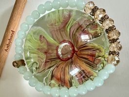 Armband mintgrün Glasperlen facettiert dehnbar 18cm Unikat