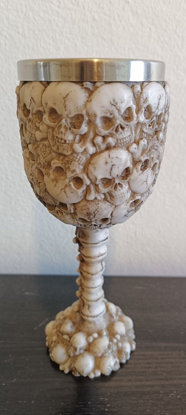 Sculture & Statue: Kelch Totenkopf - Herr der Schädel – Nuovo (secondo la descrizione) da Bern venduto da kar_tr76