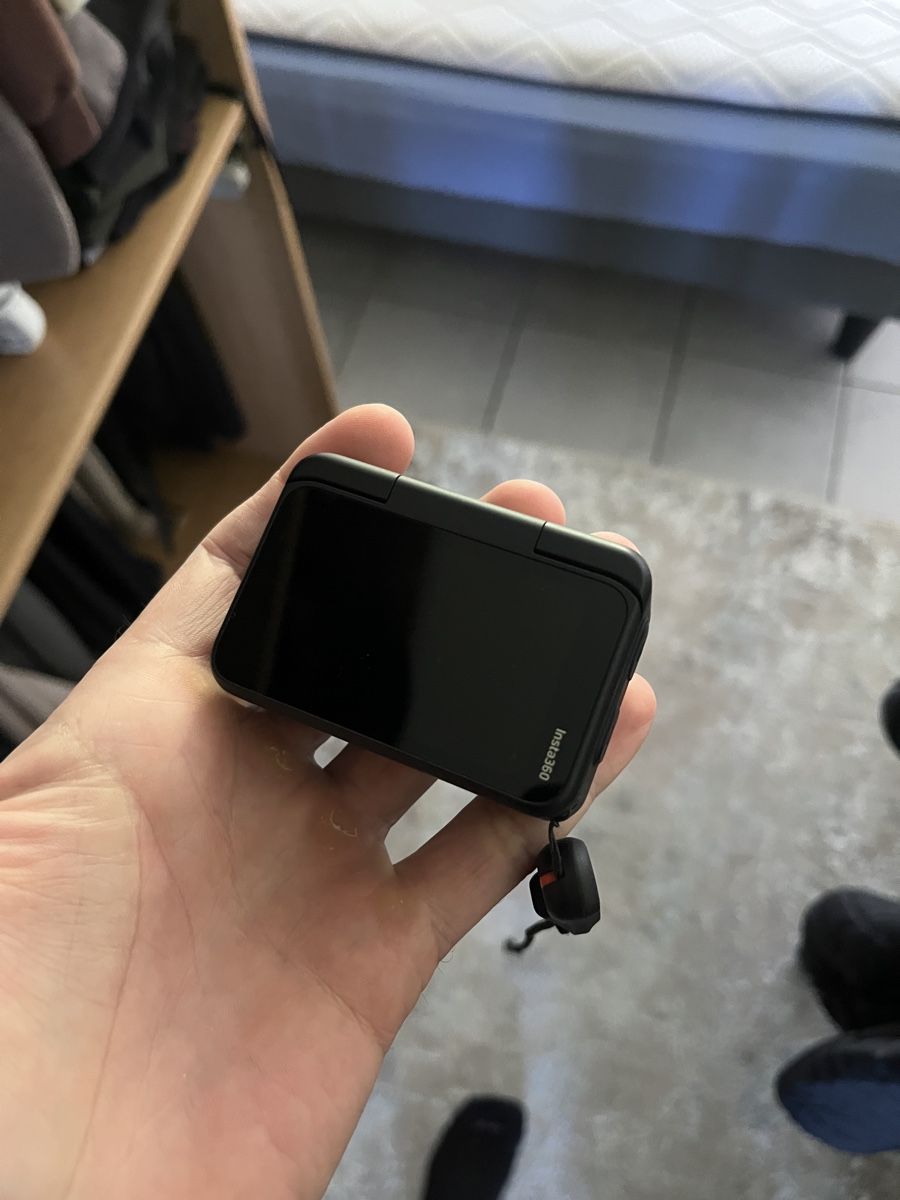Insta360 Action Cam: Insta360 Go Ultra  – Nuovo (secondo la descrizione) da Yverdon-les-Bains venduto da con_5qmg 1