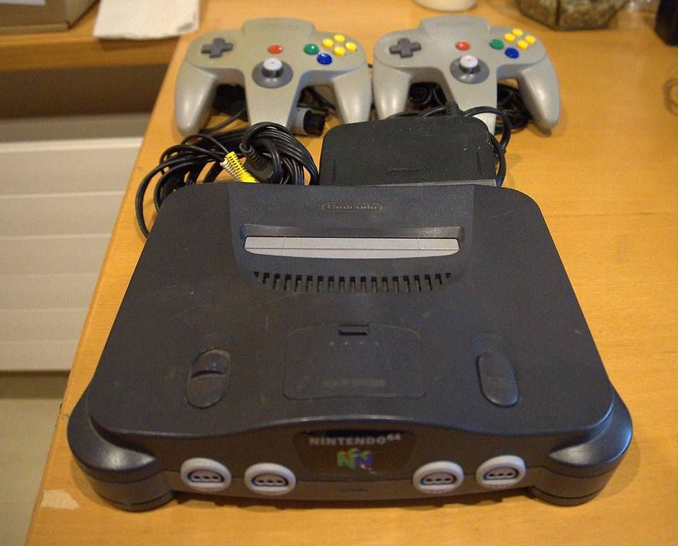 Console: Nintendo 64 Konsole inkl. 2 Controller – Usato da Dulliken venduto da United_17 3