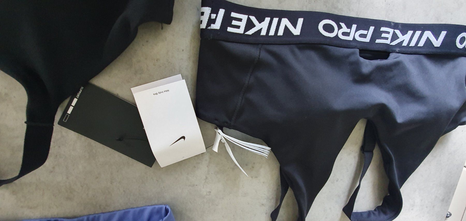 Nike Lotti di vestiti: Sport BH – Nuovo (secondo la descrizione) da Freienstein venduto da Widder11 4