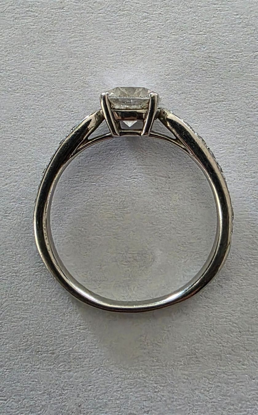 Tiffany & Co. Anelli: Wunderschöner Diamant-Verlobungsring mit passendem Ehering – Usato da Triesen venduto da db_85 3