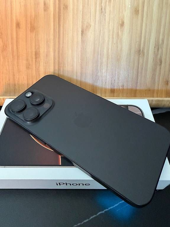 Handys / Smartphones: Iphone 15 pro max 512 gb – Gebraucht aus Basel von Geboten 1