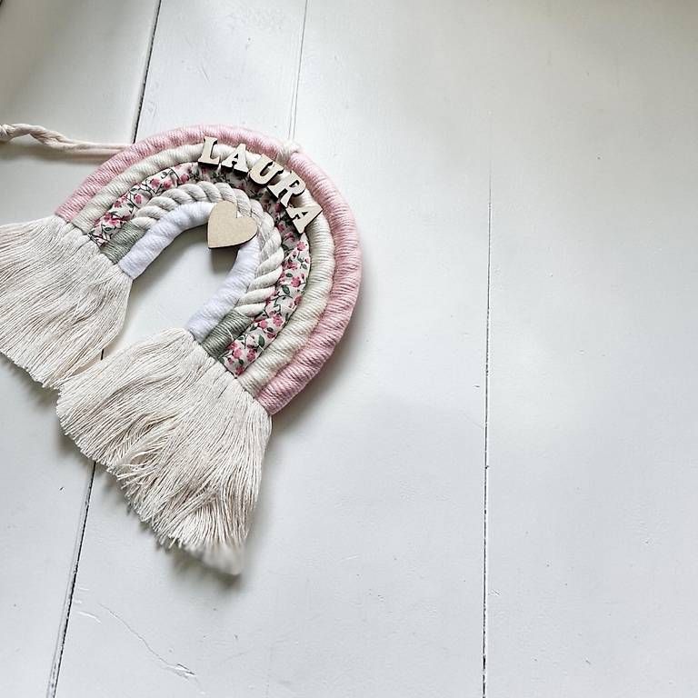 Tutte le decorazioni: Makramee Regenbogen personalisiert  – Usato da Glis venduto da KubEmma.ch 3