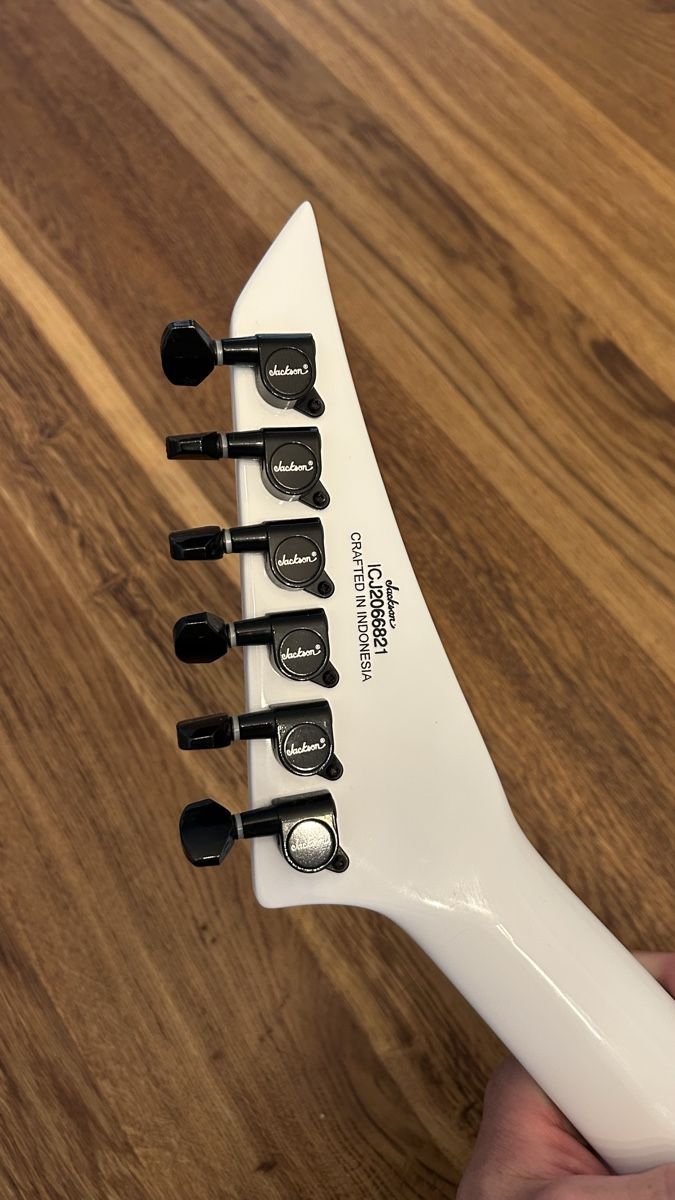 Jackson Strumenti musicali: Jackson Pro Series Soloist MT – Usato da Prez-vers-Noréaz venduto da sci_0002 3