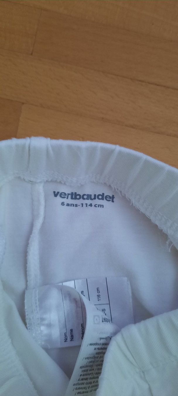 Strümpfe & Strumpfhosen: 3/4 Leggins weiss / Grösse 114 – Gebraucht aus Staufen von suzykathmandu 1