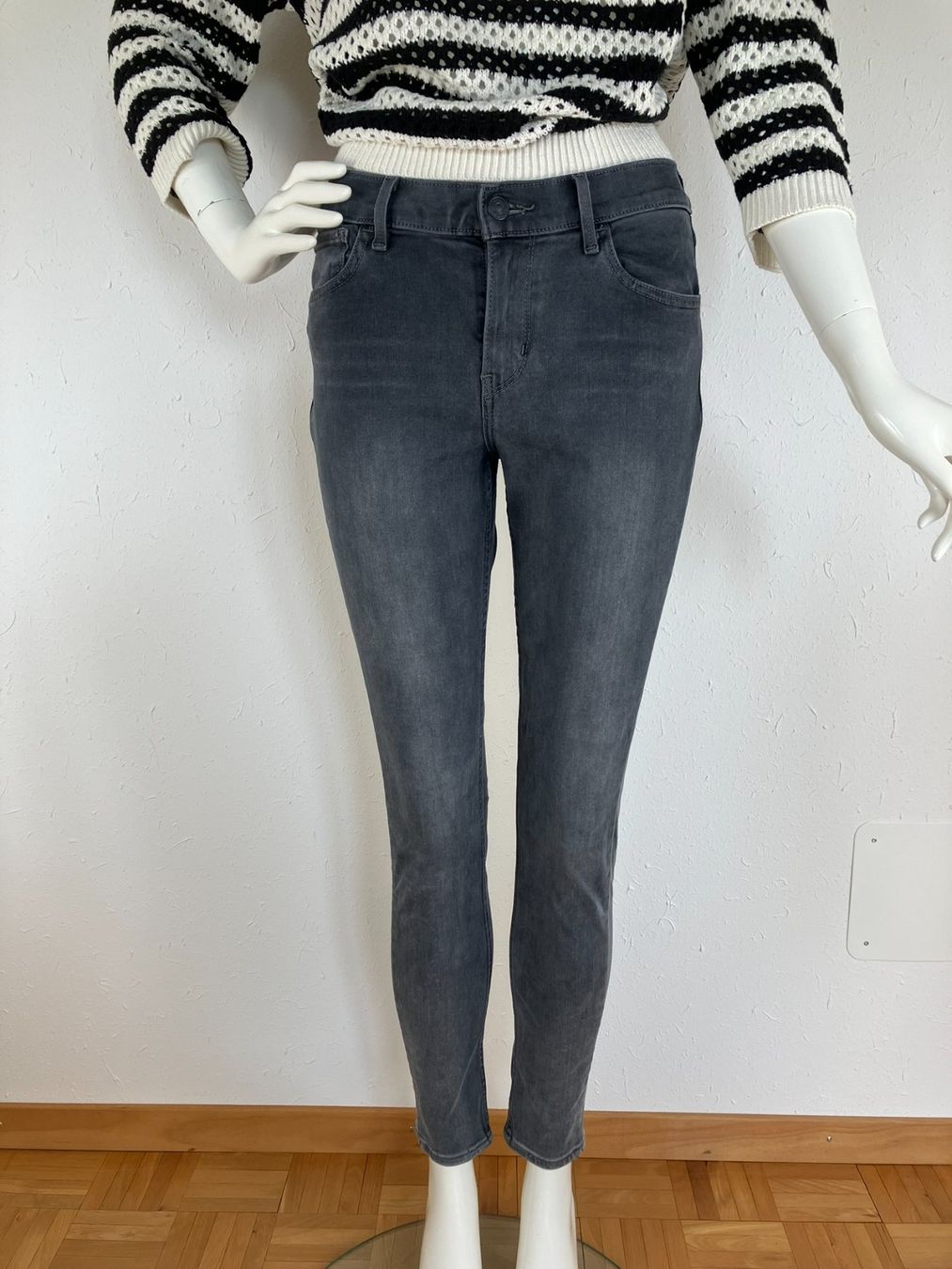 Levi's Jeans: Levi's Jeans 710 W30/L30 – Usato da Laupen ZH venduto da kar_lfz6