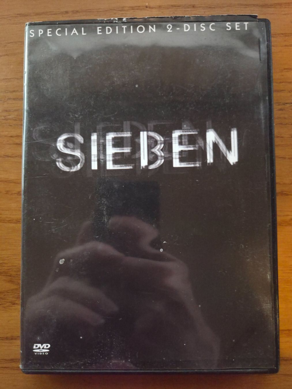 Tutti i DVDs: Sieben | Brad Pitt | Morgan Freeman | Special Edition 2 DVDs – Usato da Aldesago venduto da lusuardi