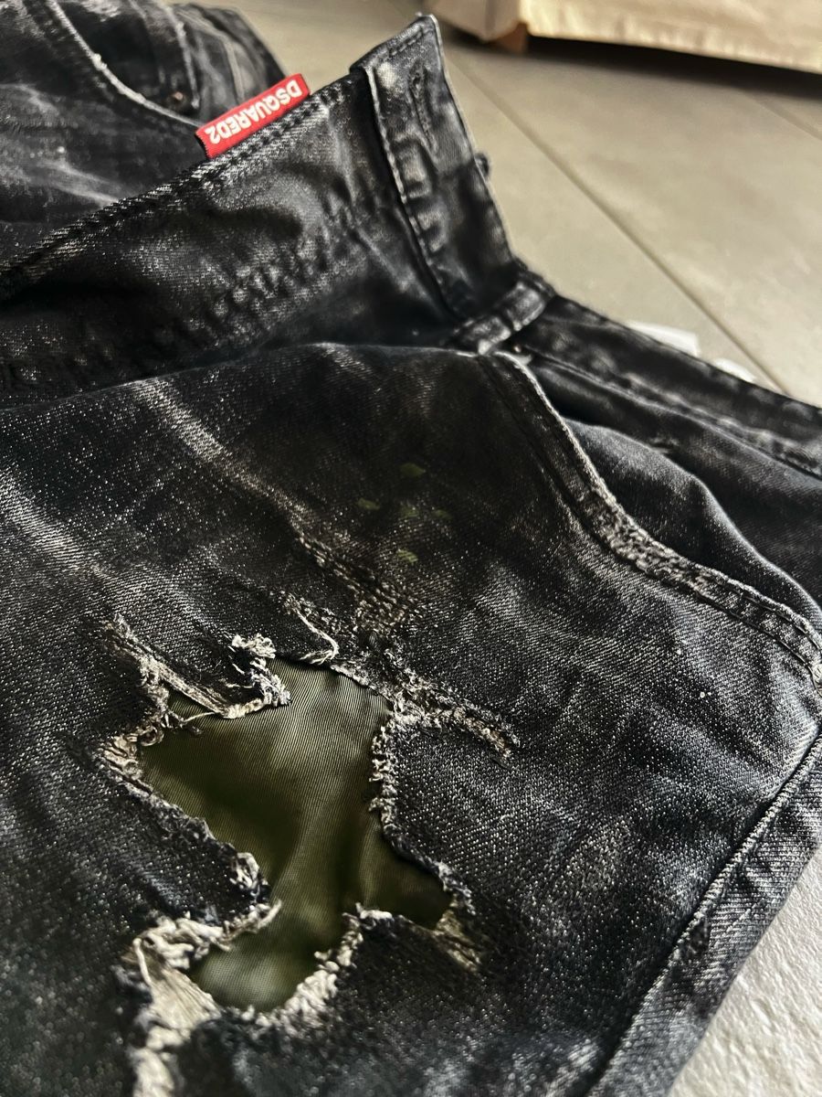 Dsquared2 Jeans: Dsquared2 jeans uomo 56 (2025) – Usato da Mendrisio venduto da fly_9wzx