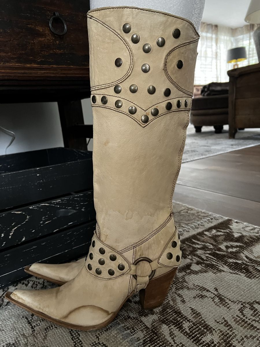 Scarpe da donna: Vera Gomma Stiefel beigefarbene Leder – Nuovo (secondo la descrizione) da Rorschach venduto da lvi_p29s