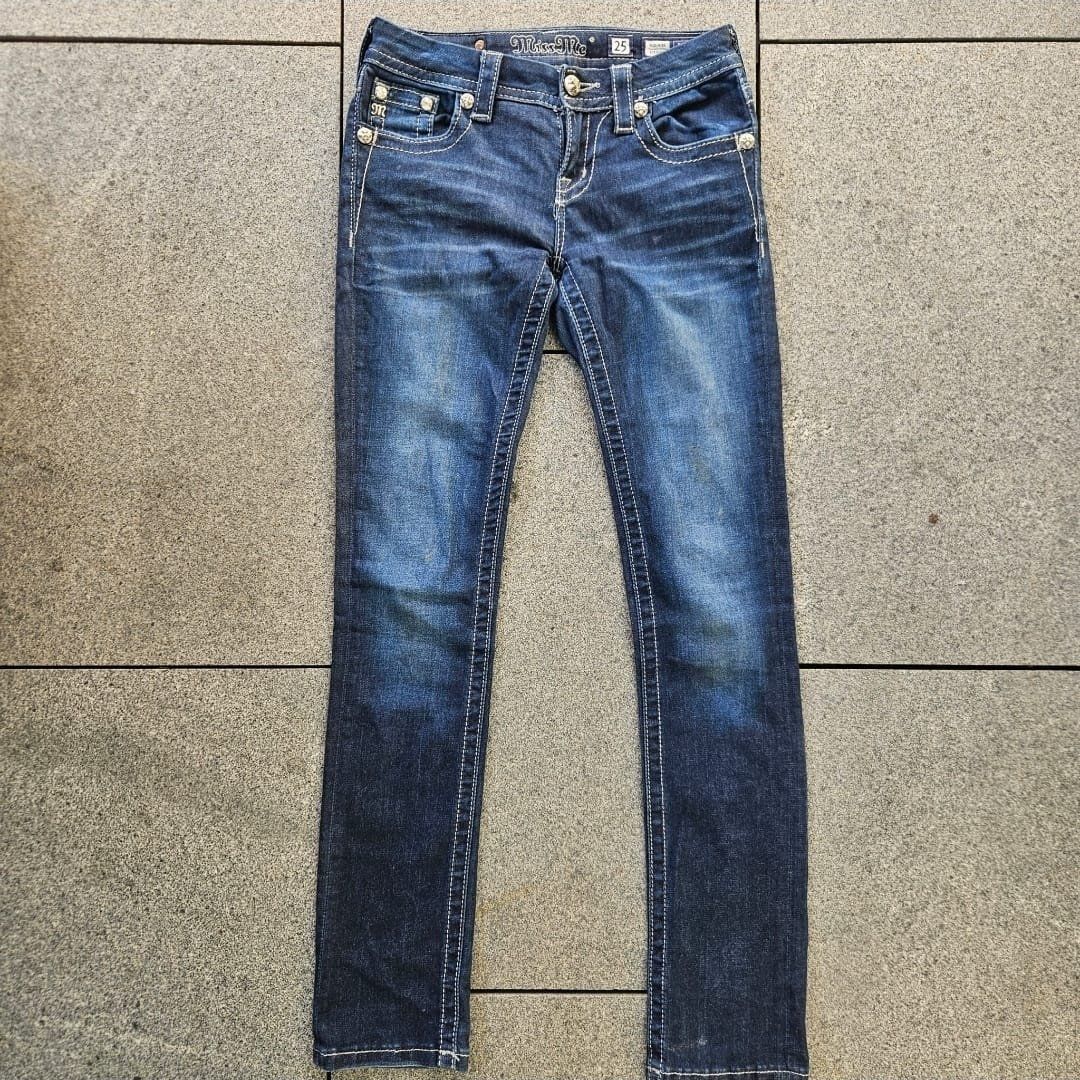 True Religion Jeans: Miss Me NAVY Jeans Size 25 – Usato da Wangen SZ venduto da Butchers_Boutique 2