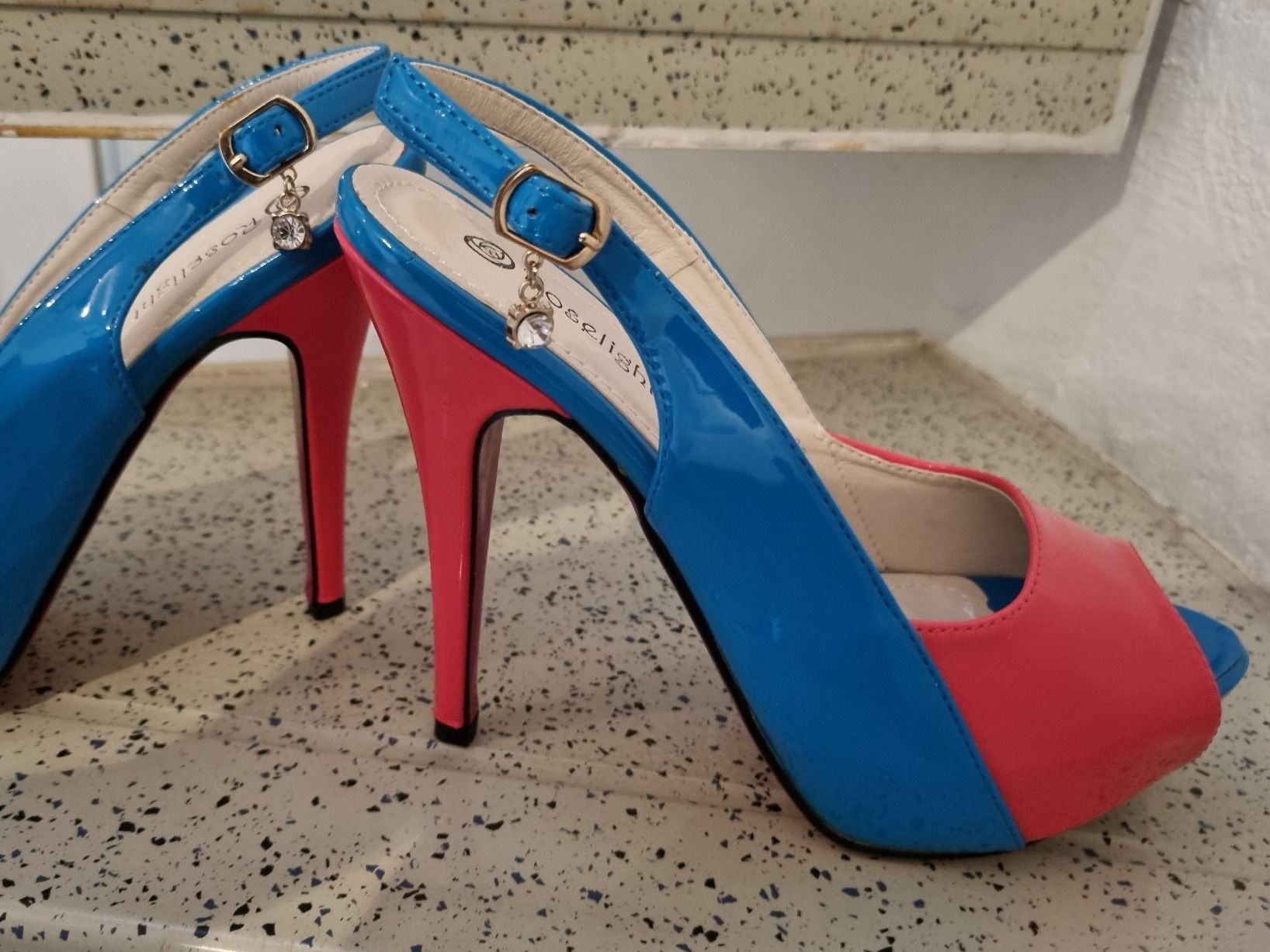Scarpe da donna: Schuhe Pumps / Sandalette Gr. 39 neu – Nuovo e nell'imballaggio originale da geroldswil venduto da Gumball1