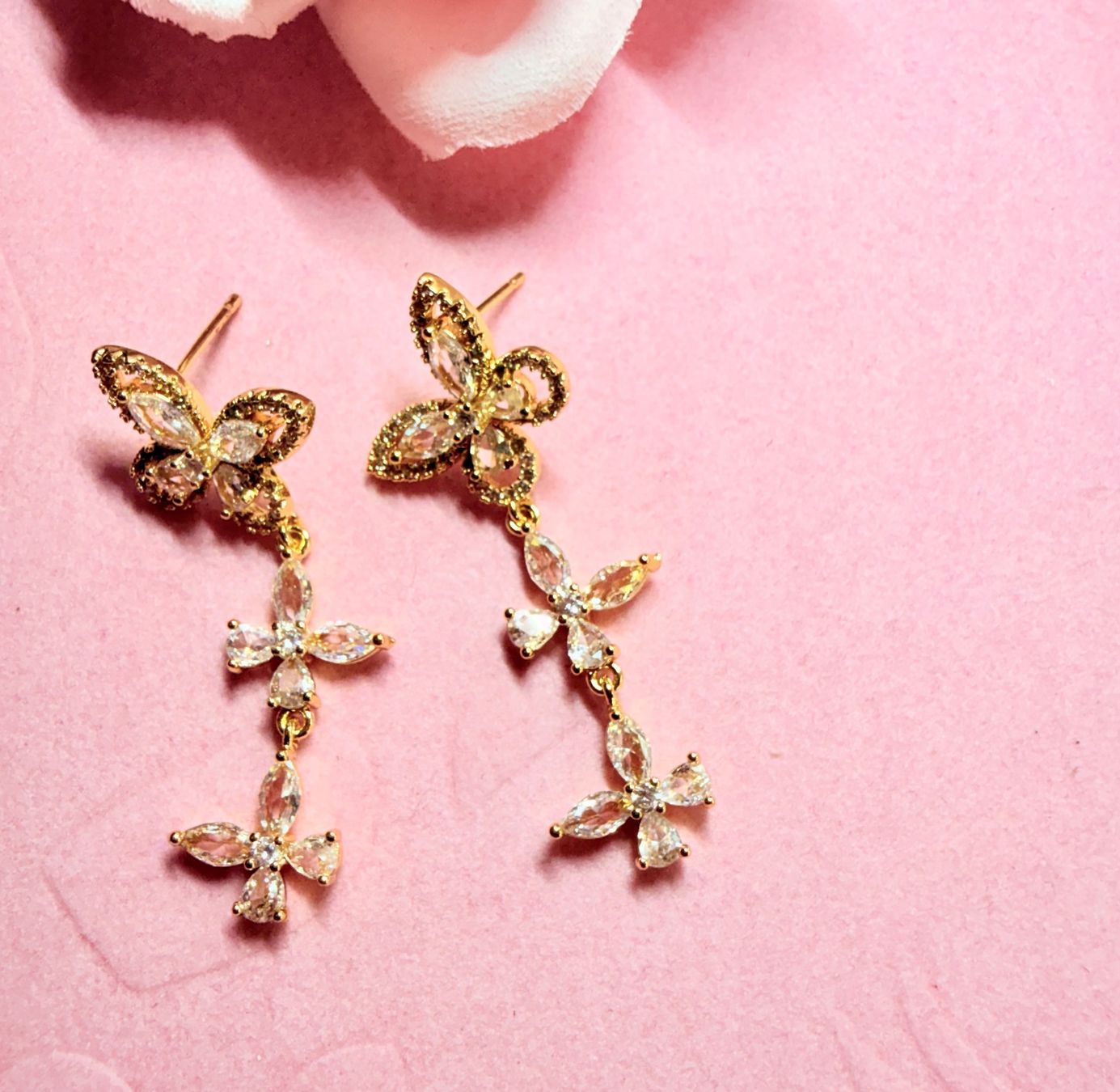 Orecchini pendenti & Orecchini a lobo: Boucles d'oreilles papillon – Nuovo e nell'imballaggio originale da St-Maurice venduto da Sandrinette123 5