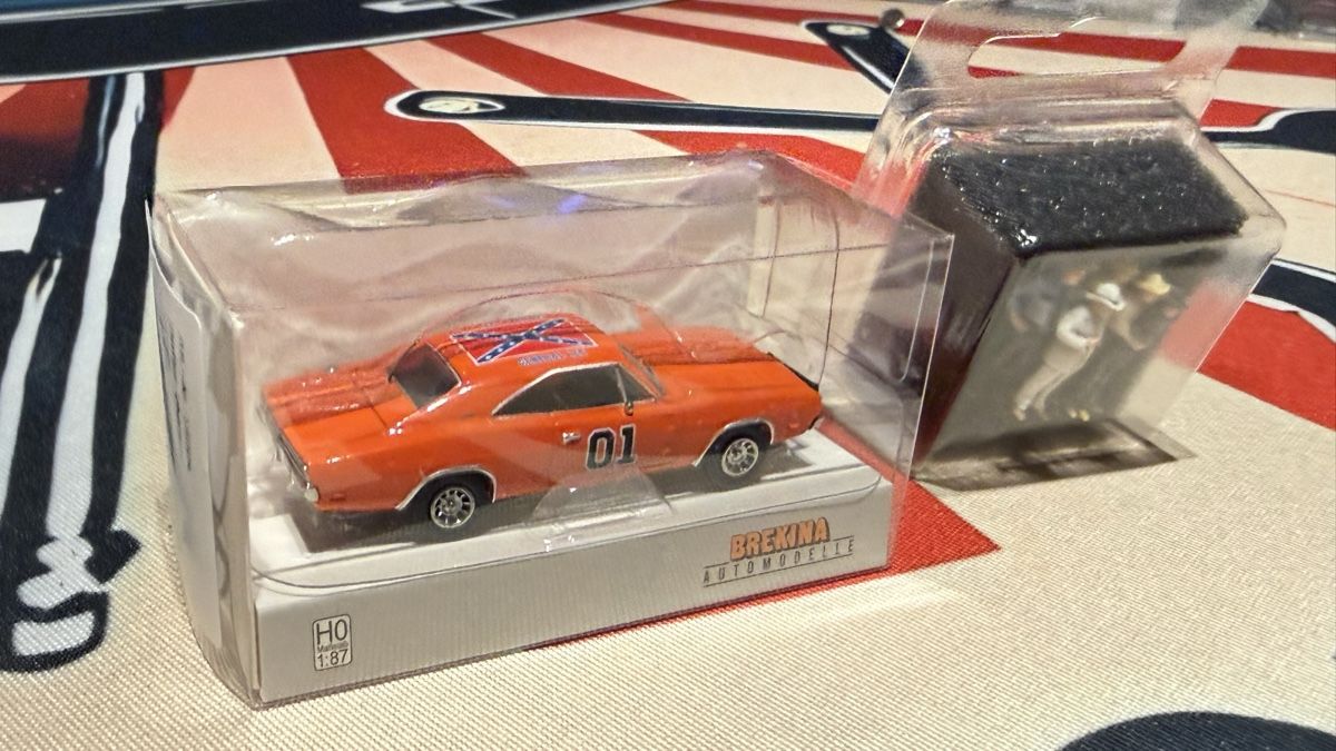 Dodge Modellini d'auto: "General Lee" mit Figuren, 1:87 – Nuovo e nell'imballaggio originale da Basel venduto da Zomeg 6