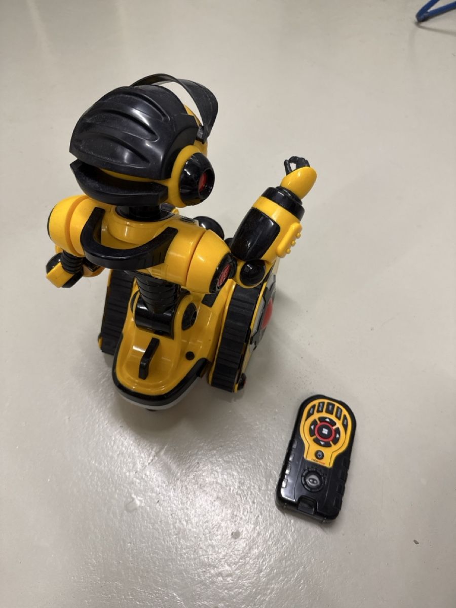 Jouets: Spielzeugroboter Roborover – D'occasion à Küttigen par a_marla_98 1