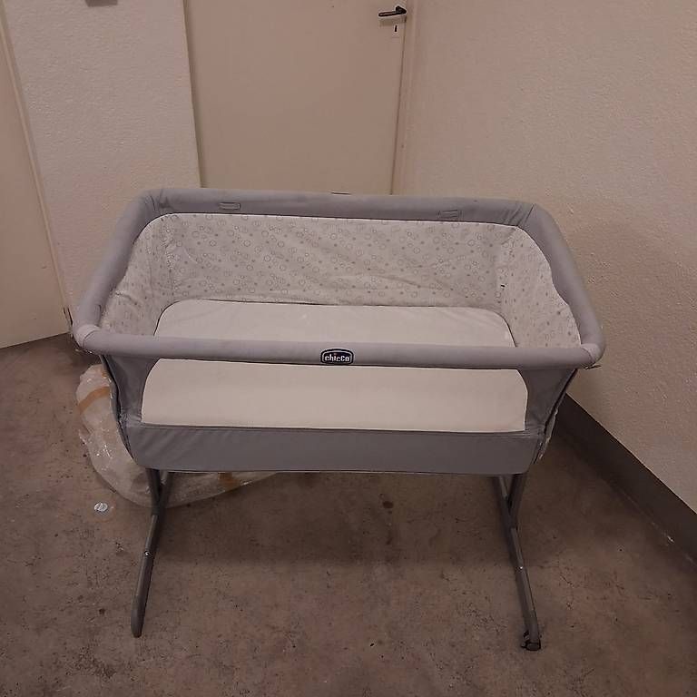 Betten: Chicco Co-Sleeper + New Mattress  Excellent Condition – Gebraucht aus Basel von Sahrtoon 1