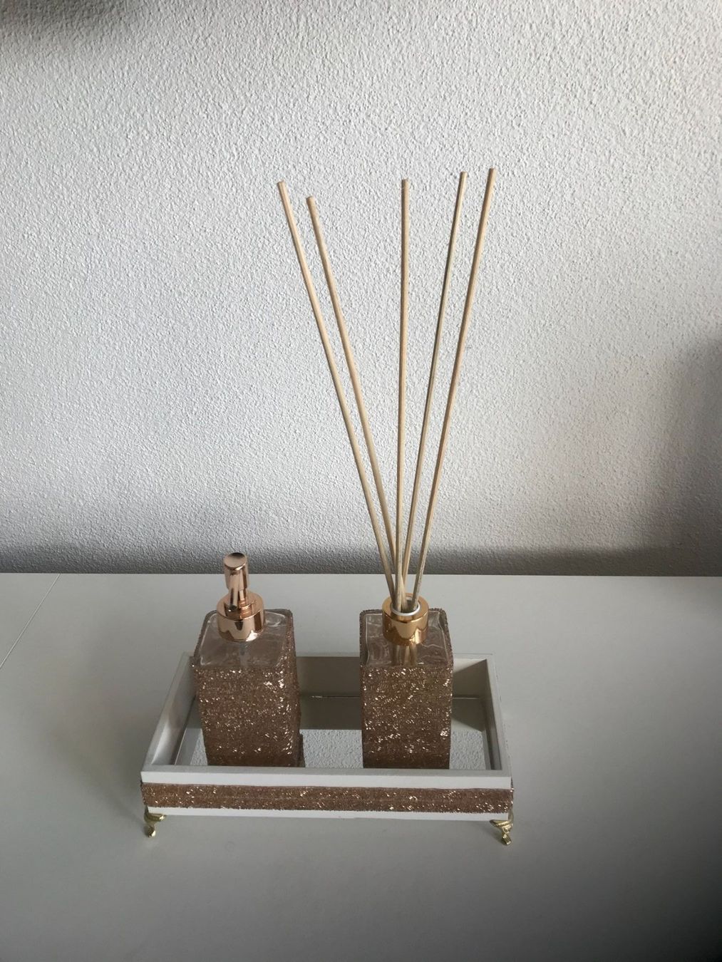 Tutte le decorazioni: Bad Raumduft-Diffuser & Seifespender – Nuovo (secondo la descrizione) da Buchrain venduto da Booster10