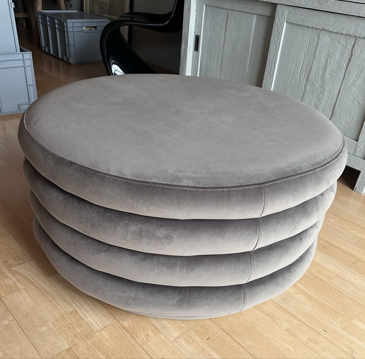 Hocker: Grosser Hocker anthrazit – Gebraucht aus Uetikon am See von manoka1 2