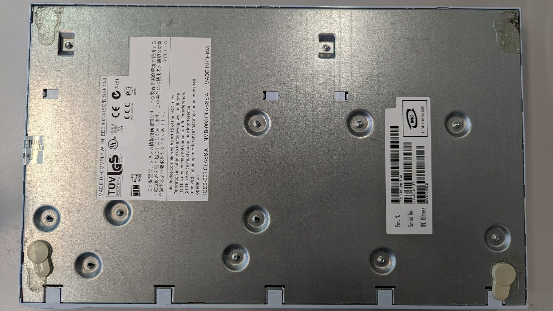 Hub & Switch: 3Com 3C17304 Switch - 4228G – Usato da Glattpark (Opfikon) venduto da Jams02 4