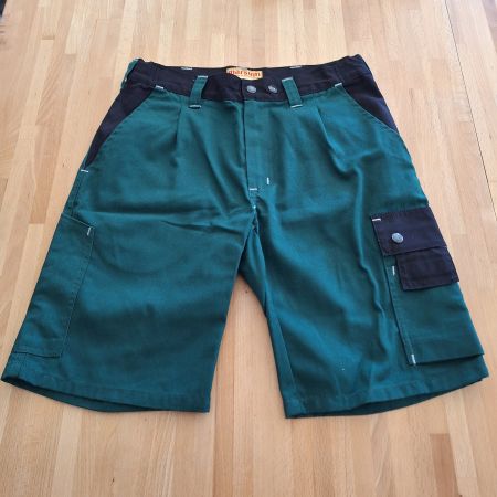 Kurze Arbeitshose "marsum" Gr. 42, neu