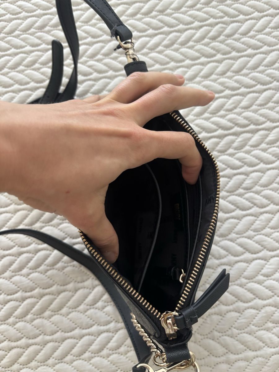 DKNY Borse da donna: DKNY Black Bag with Chain & Strap NP: 195.- – Nuovo (secondo la descrizione) da Horgen venduto da len_qjz9 3