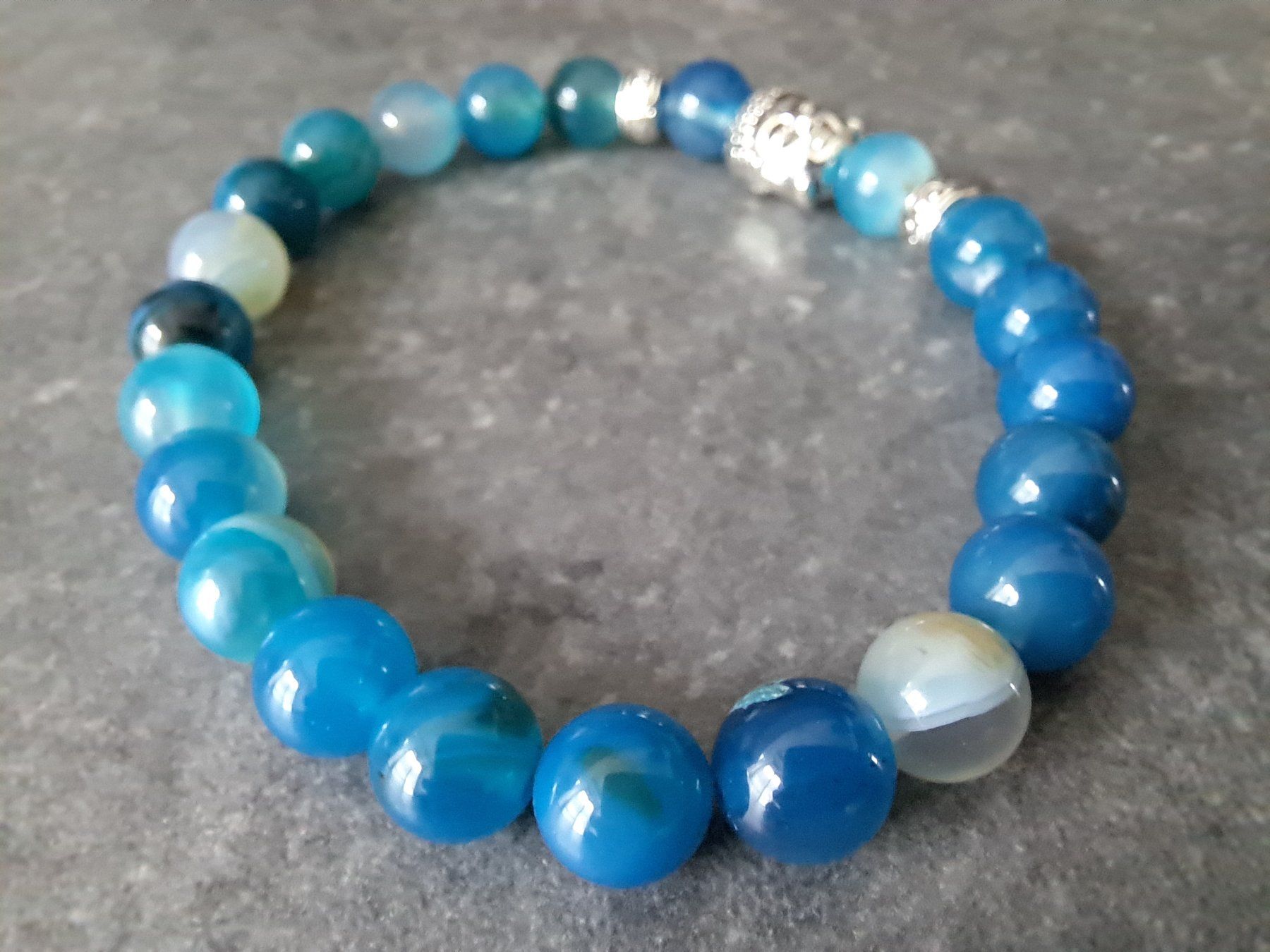 Armbänder & -reifen: Bracelet en perles d'agathe – Neu und originalverpackt aus St-Imier von supernova21 2