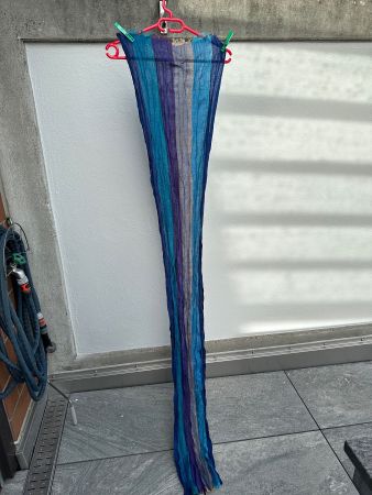 Schönes, gestreiftes, weiches Foulard