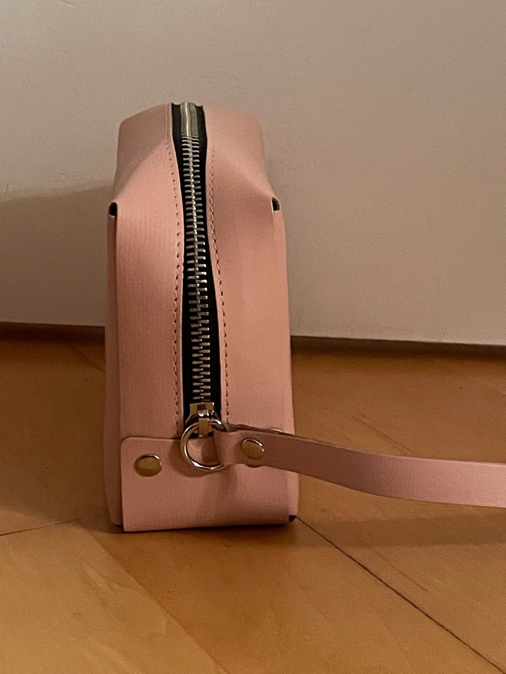Sacs femmes: Etui / Reise Etui/ Neccessaire Diverses, Vacavaliente – Neuf (Voir description) à Wattwil par diamant1 2