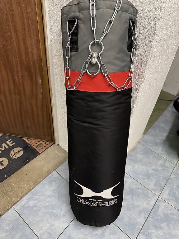 Sacchi da boxe: Boxsack mit 4 Boxhandschuhen Hammer – Usato da Truttikon venduto da menefique