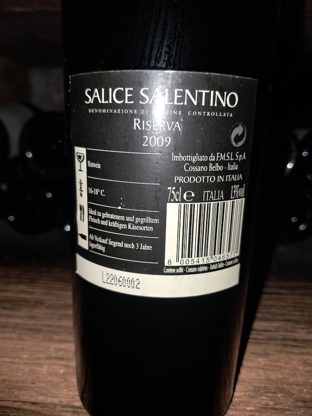 Vino: Salice Salentino Riserva 2009 – Nuovo e nell'imballaggio originale da Le locle venduto da juliensaran 3