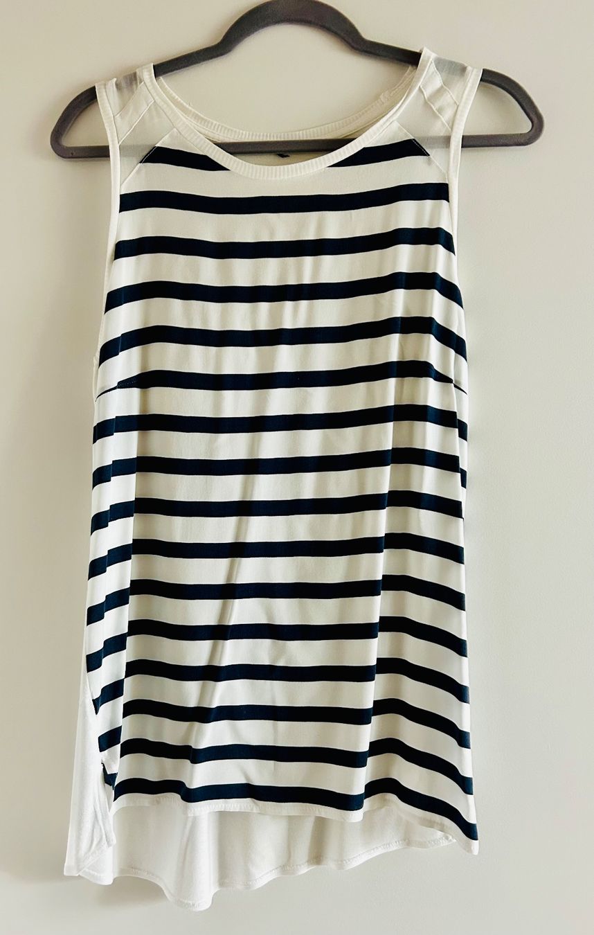 Tops: Langes blau/weiss gestreiftes Top, Maritim – Gebraucht aus Bern von Chuerbis