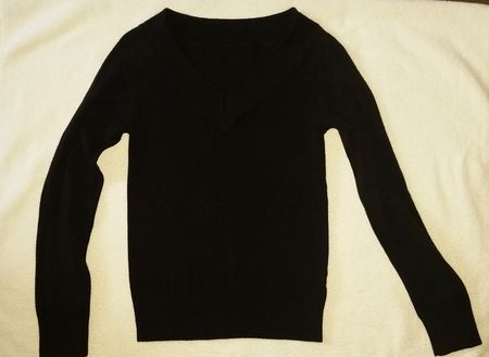 Schwarzer Herbst Pullover mit V-Ausschnitt, Gr. 34