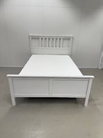 IKEA Lit avec matelas/Bett mit Matratze