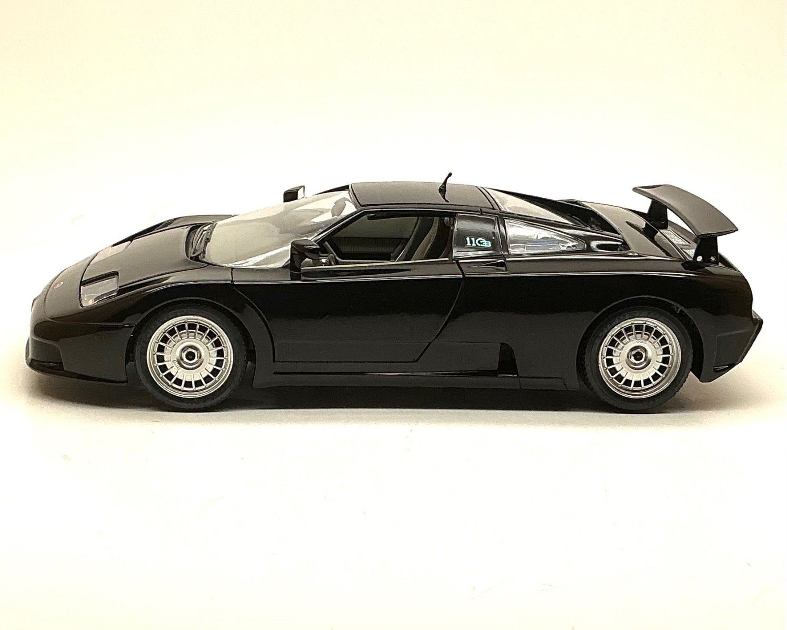 Bugatti Modellini d'auto: Bugatti EB110  Bj.1991 Bburago 1-18 Nr 19 – Usato da Männedorf venduto da toroloco1953 1