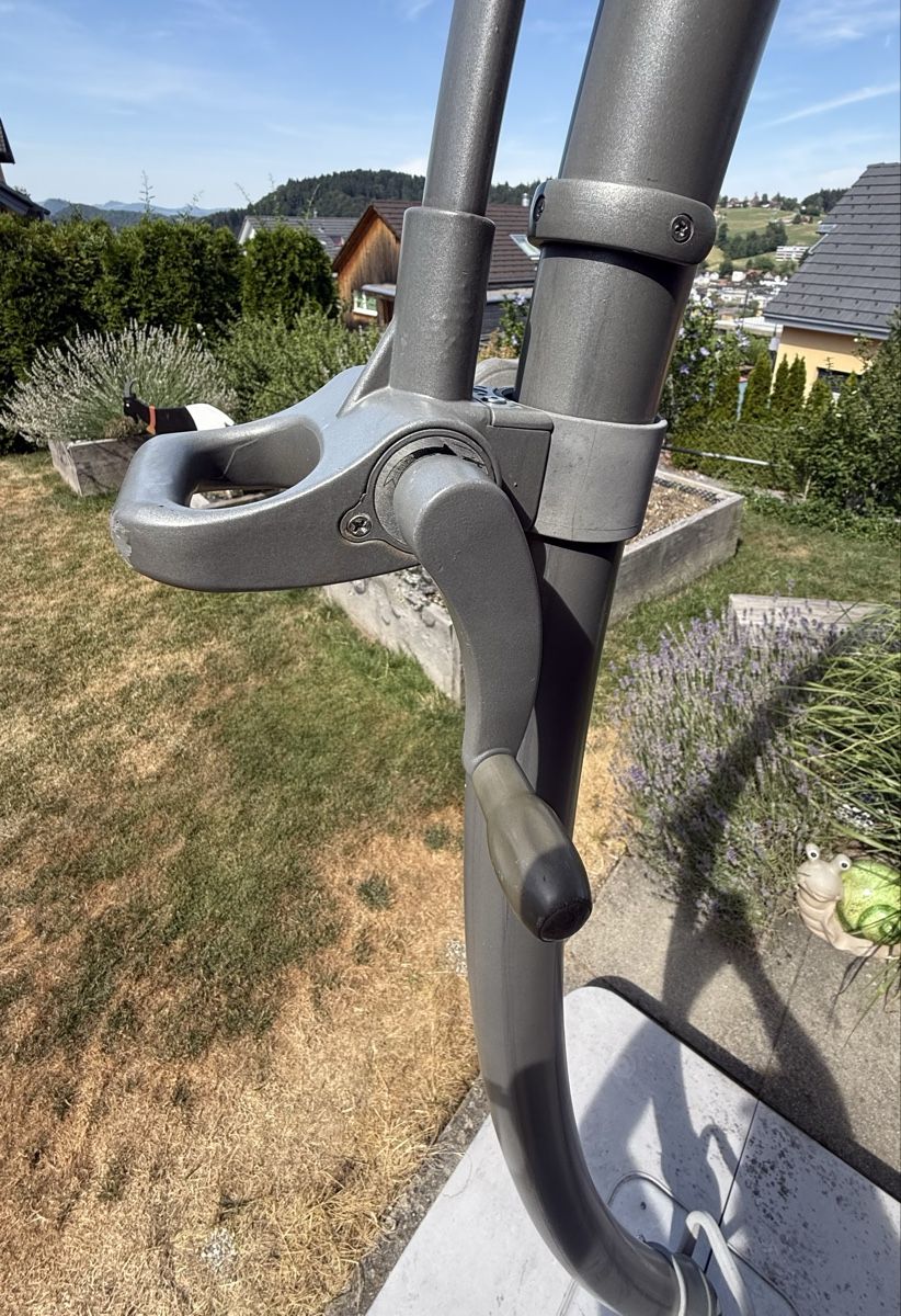 Parasols: Sonnenschirm 3m hängend mit Sockel – D'occasion à Degersheim par rua2017 5