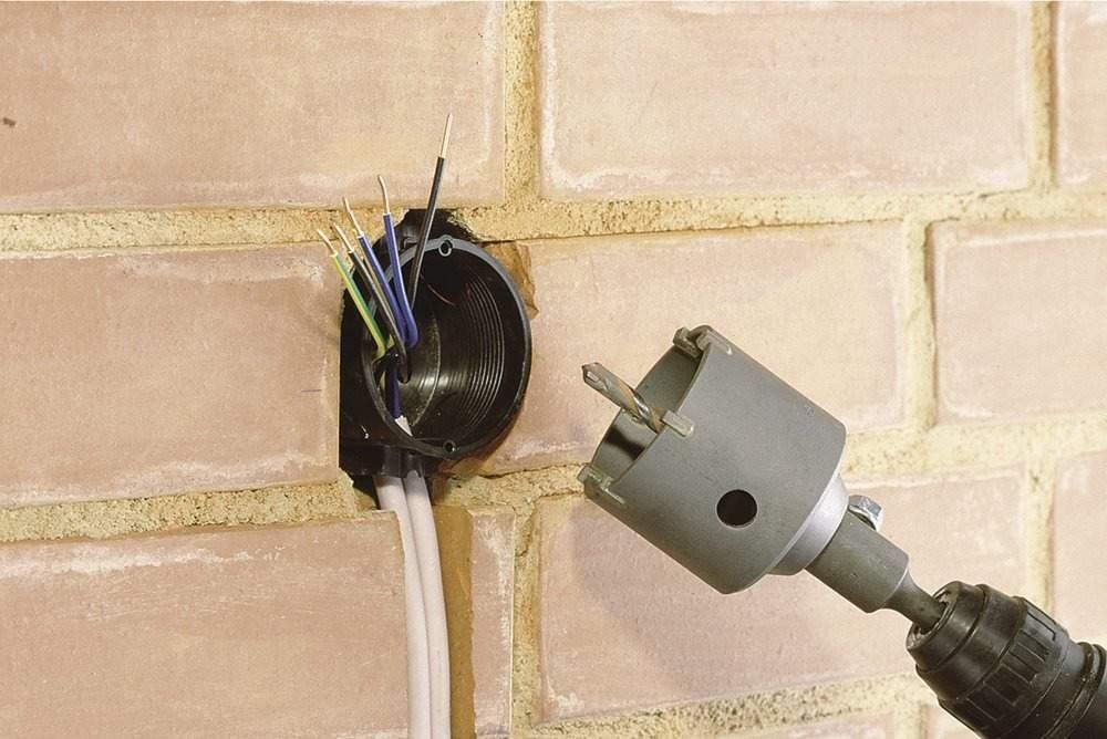 Wolfcraft Alle Werkzeuge: Wolfcraft Bohrkrone Ø 68mm mit SDS-Plus – Neu und originalverpackt aus Koppigen von Bracher_Mail-House 1
