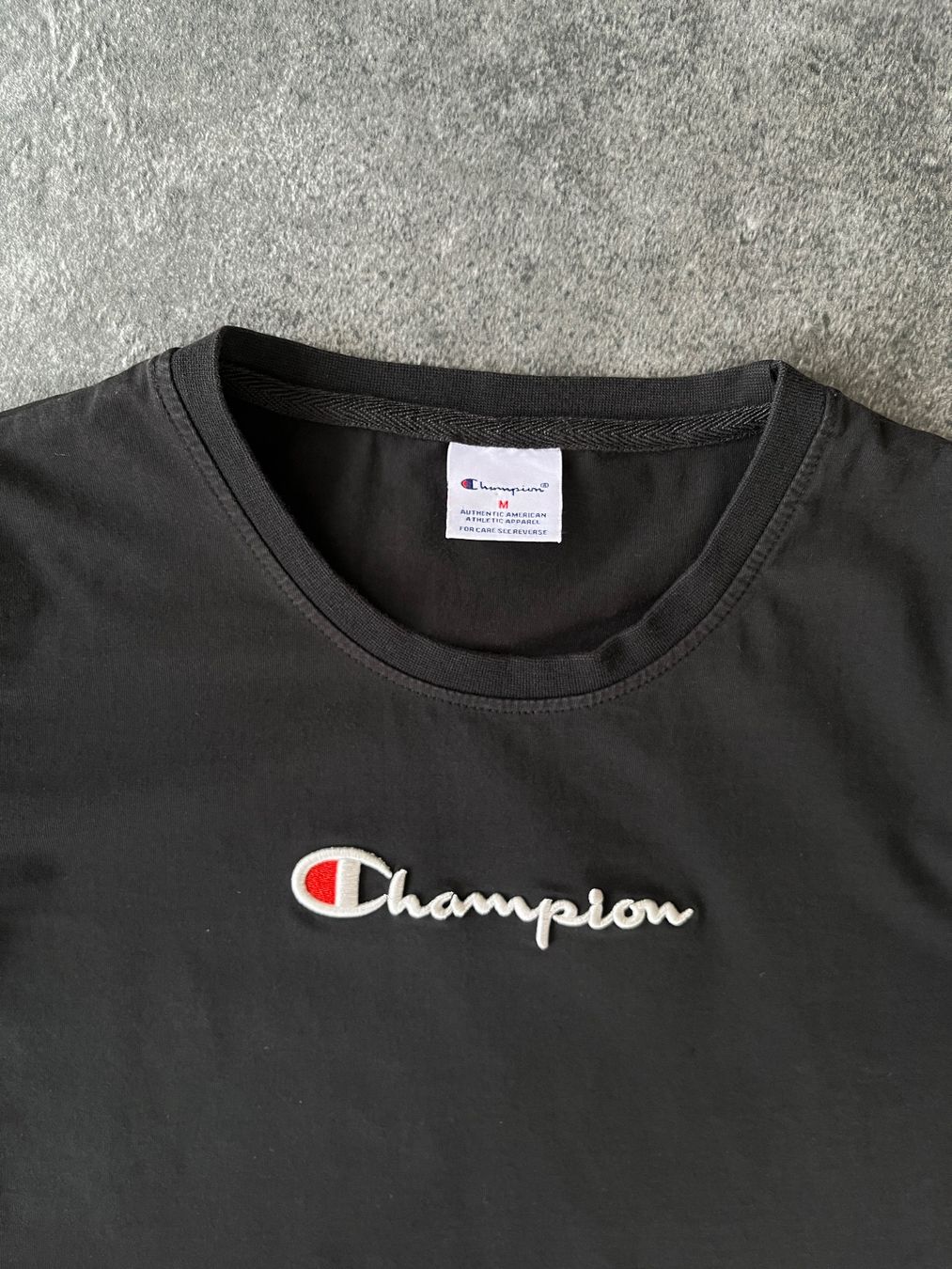 Champion T-shirt: CHAMPION T-Shirt - Größe S – Usato da Kilchberg ZH venduto da Simple.Life 2