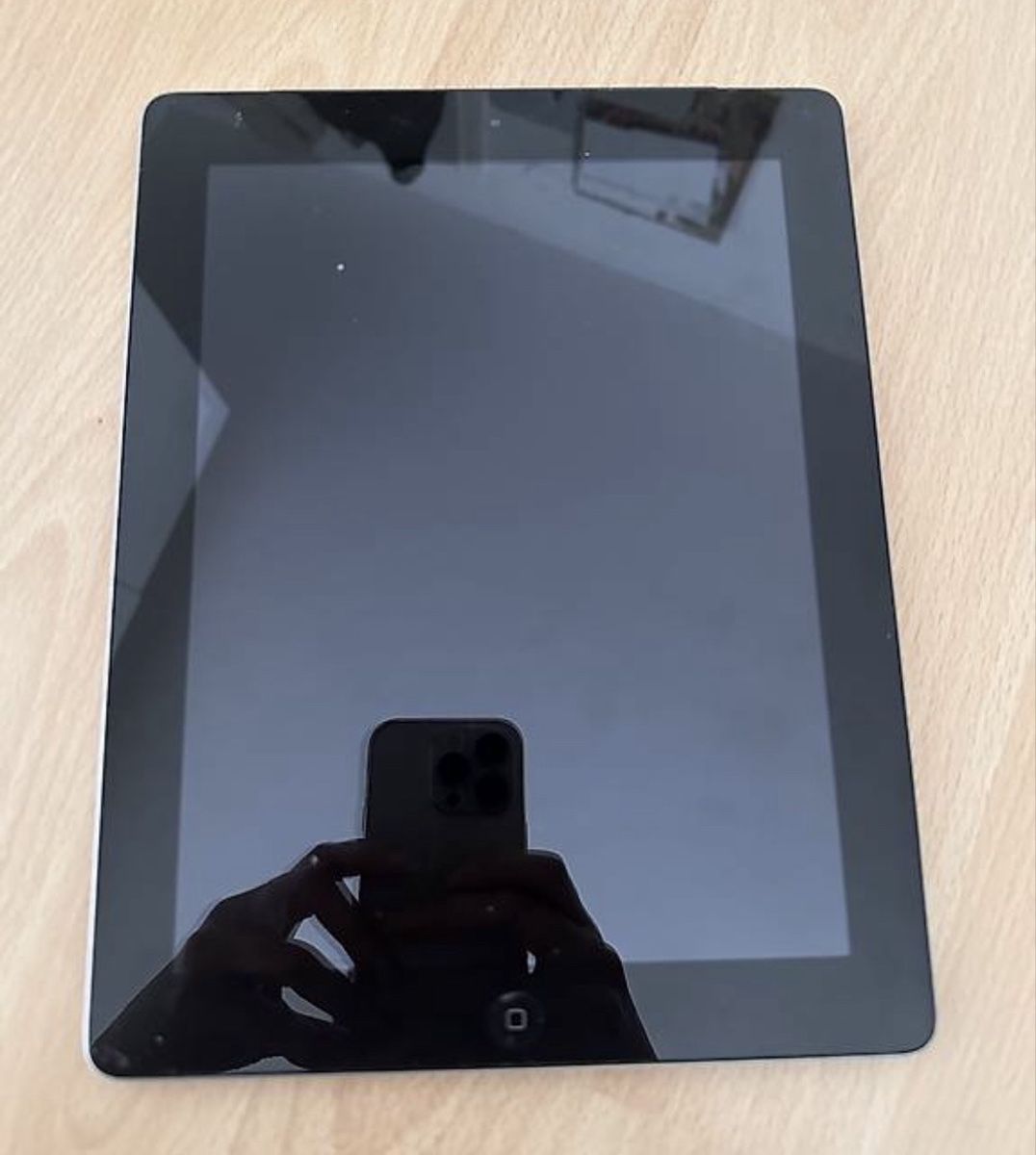 Apple Tablet PC: Apple iPad 4th Generation 2012 – Usato da Bendern venduto da konyali