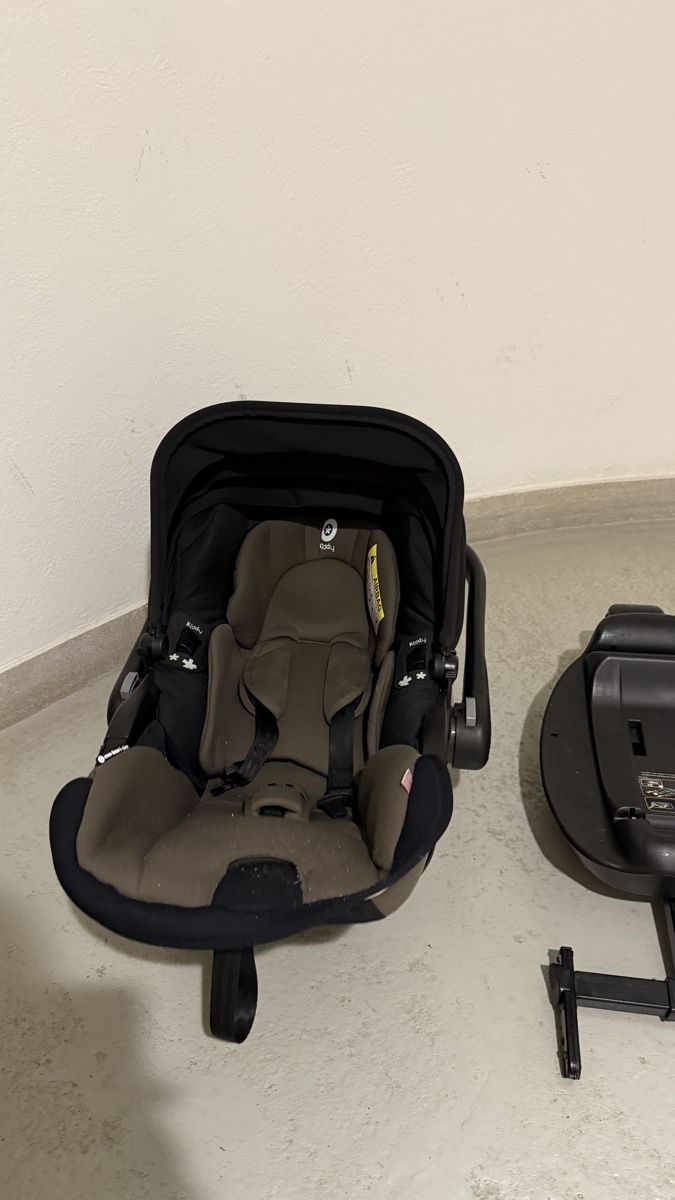 Kiddy Seggiolini per auto: Kiddy Babyschale Evolution Pro - Sicher unterwegs! – Usato da Zürich venduto da jay_kay5 2