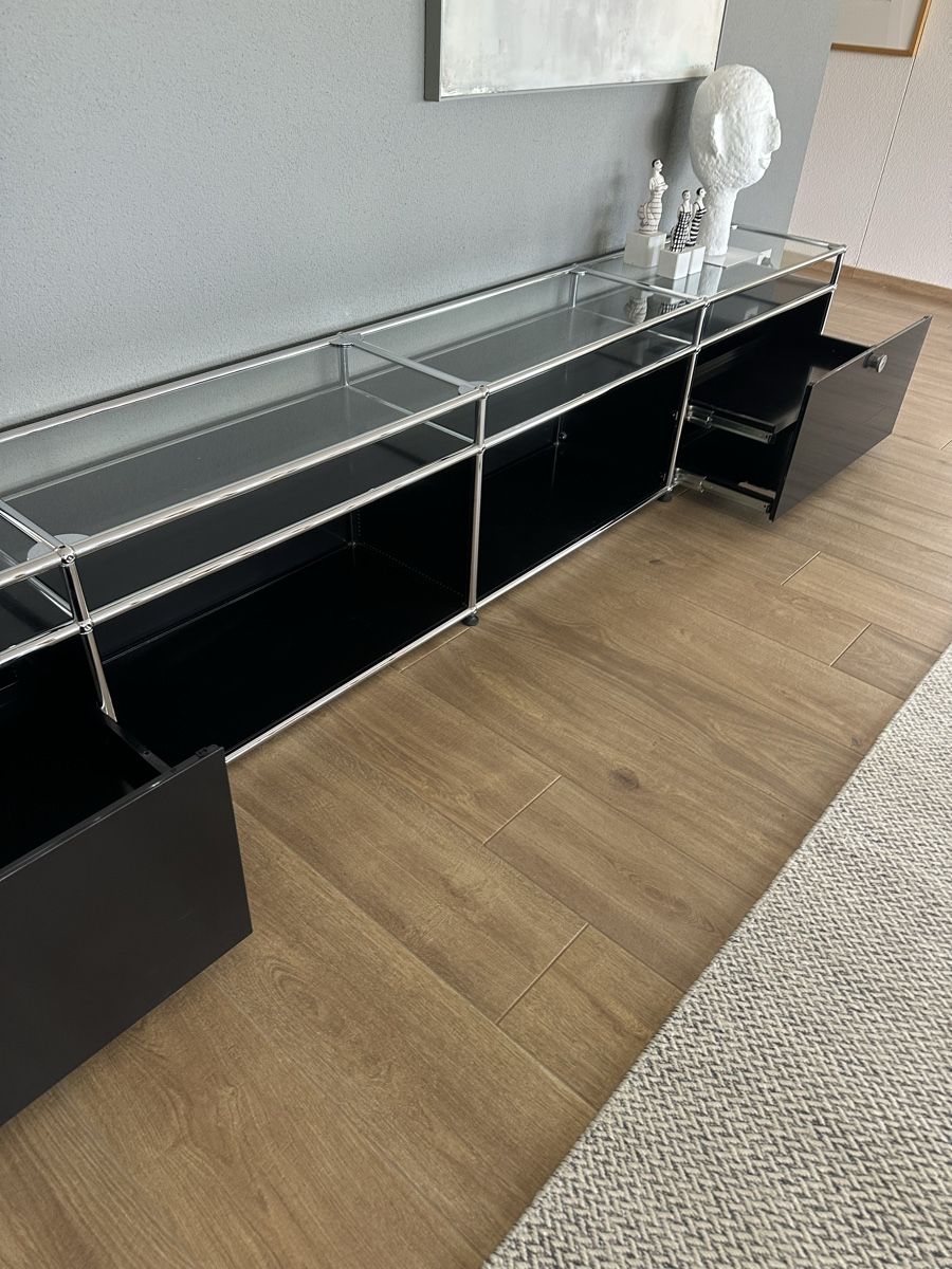 USM Étagères: USM Sideboard 300x49x36 schwarz – D'occasion à Beringen par Chris2026 2