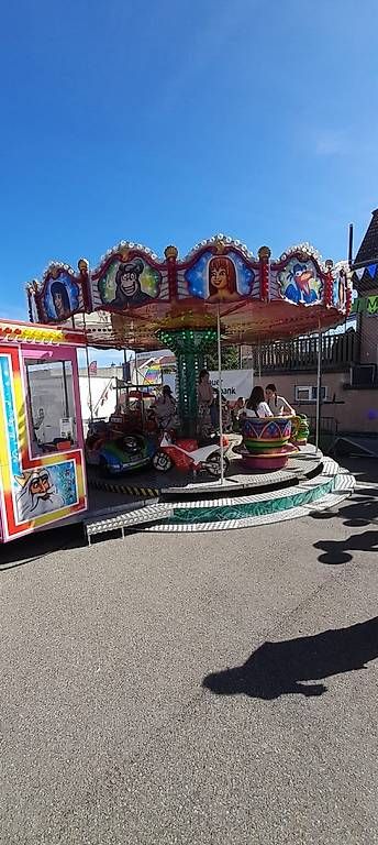 Spielzeuge: Kinderkarussell MANEGE 20 – Gebraucht aus Ebnat-Kappel von Hoppeli3