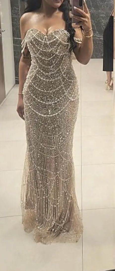 Kleider: Elegante  Abendkleid Gr.S - NEU – Neu und originalverpackt aus Bassersdorf von schokoart.ch