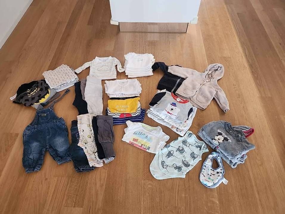 Kleiderpakete & -sets: Kleiderpaket in Grösse 68 – Gebraucht aus Winterthur von kyubi 2