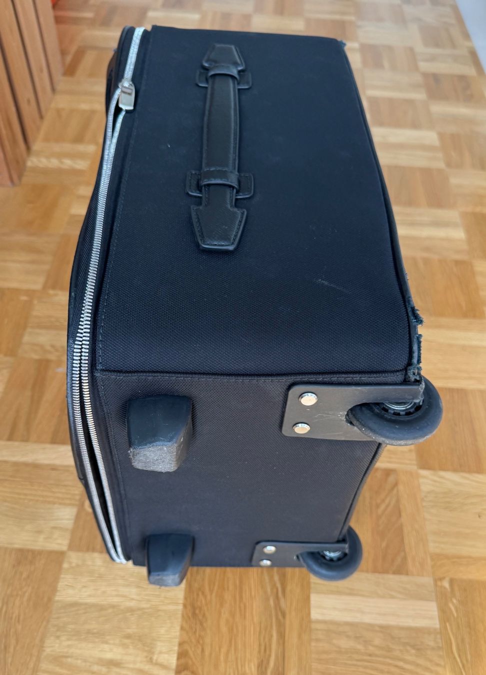 Hugo Boss Reisekoffer: Hugo Boss carryon suitcase – Gebraucht aus Thalwil von Maricortin 2